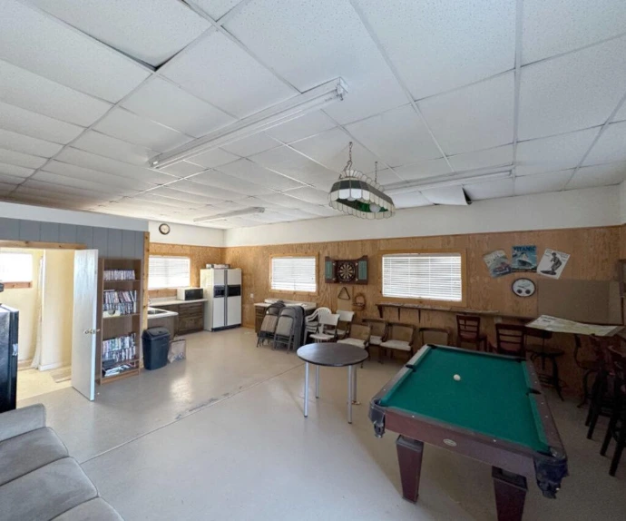 Western Sky Airpark pilot lounge and FBO