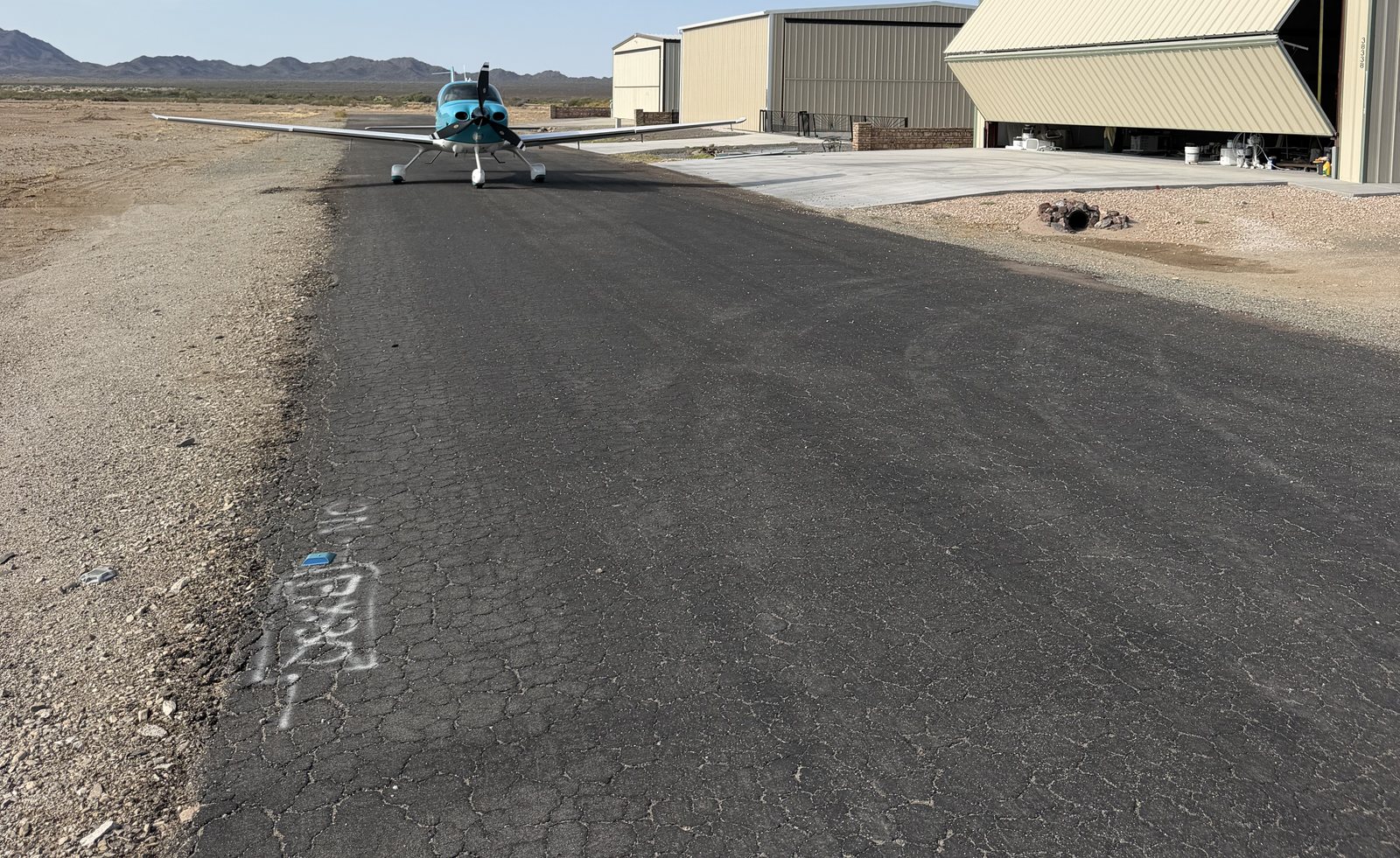 Aircraft on the taxiway at Western Sky Airpark